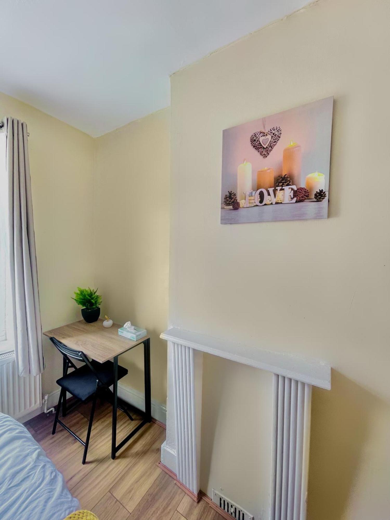 Appartement In Plaistow & Free Parking *